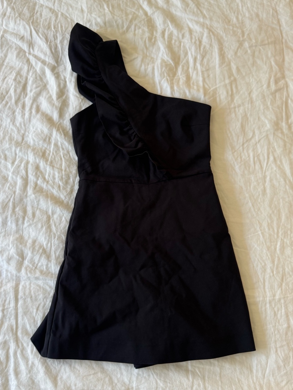 Women’s Black One-Shoulder Ruffle Dress